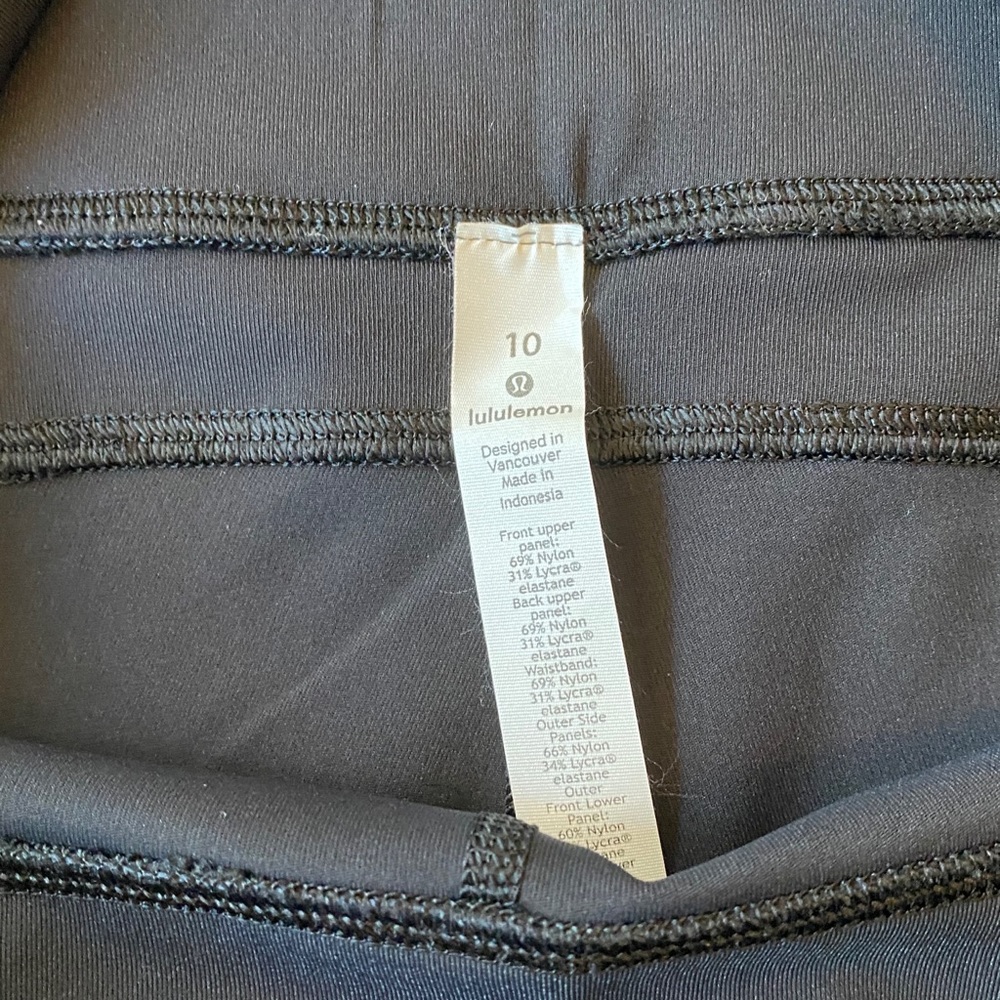 Lululemon cropped tights - Picture 5 of 5